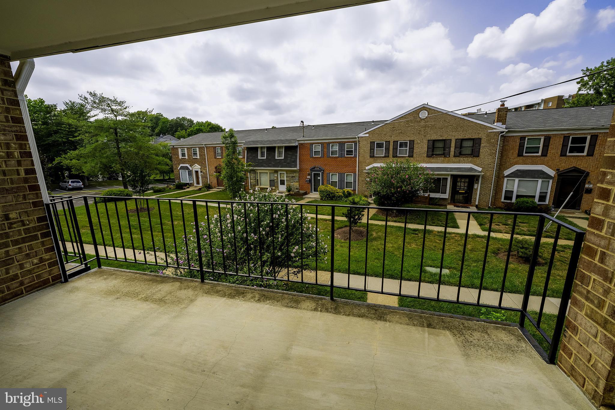 CHARLESTOWNE VILLAGE - Residential