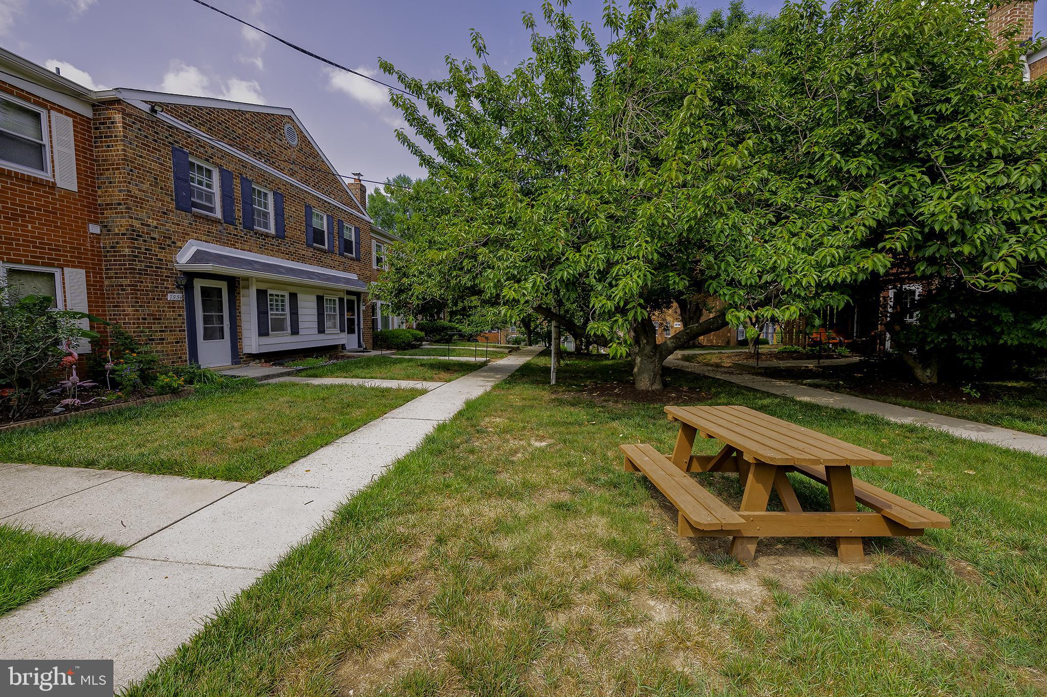 CHARLESTOWNE VILLAGE - Residential
