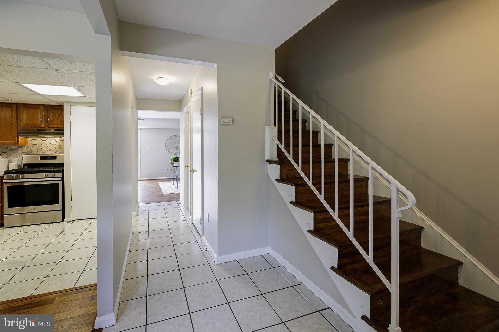 CHARLESTOWNE VILLAGE - Residential