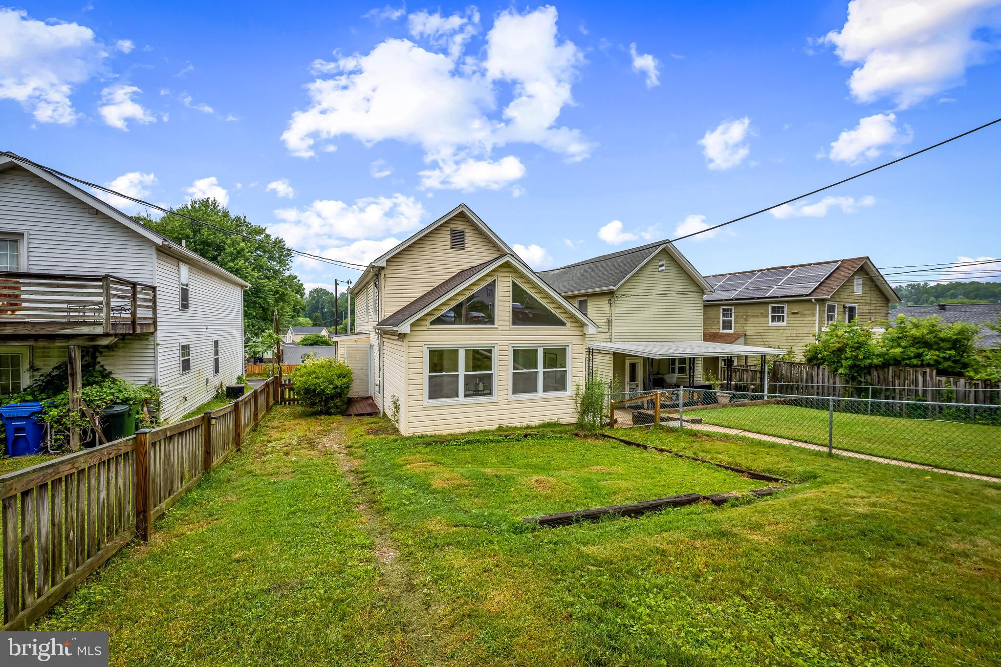 LAKE FALLS - Residential