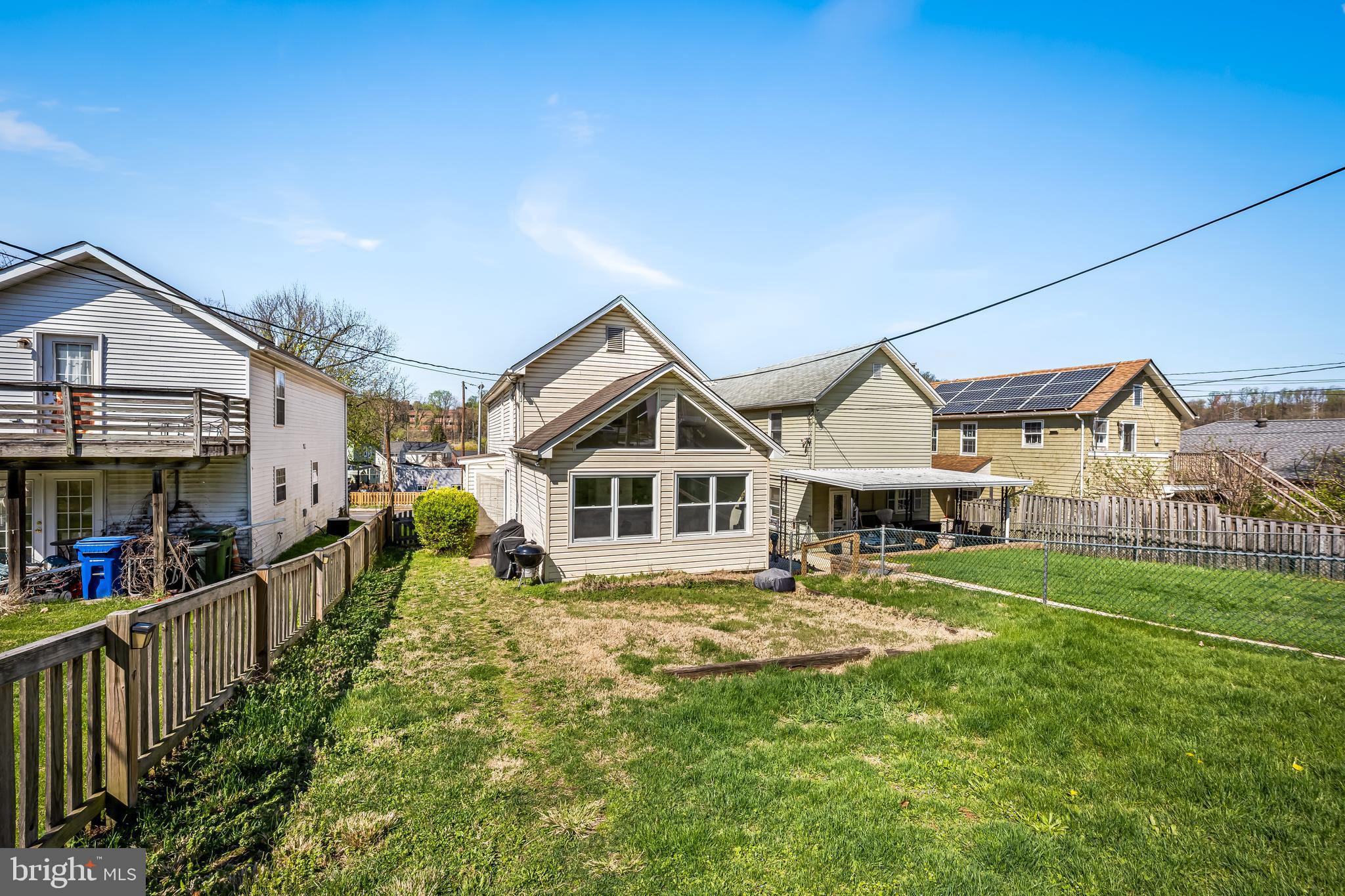 LAKE FALLS - Residential