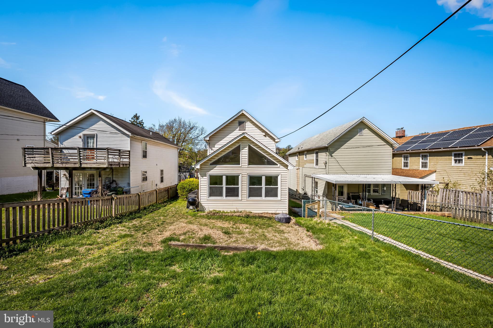 LAKE FALLS - Residential