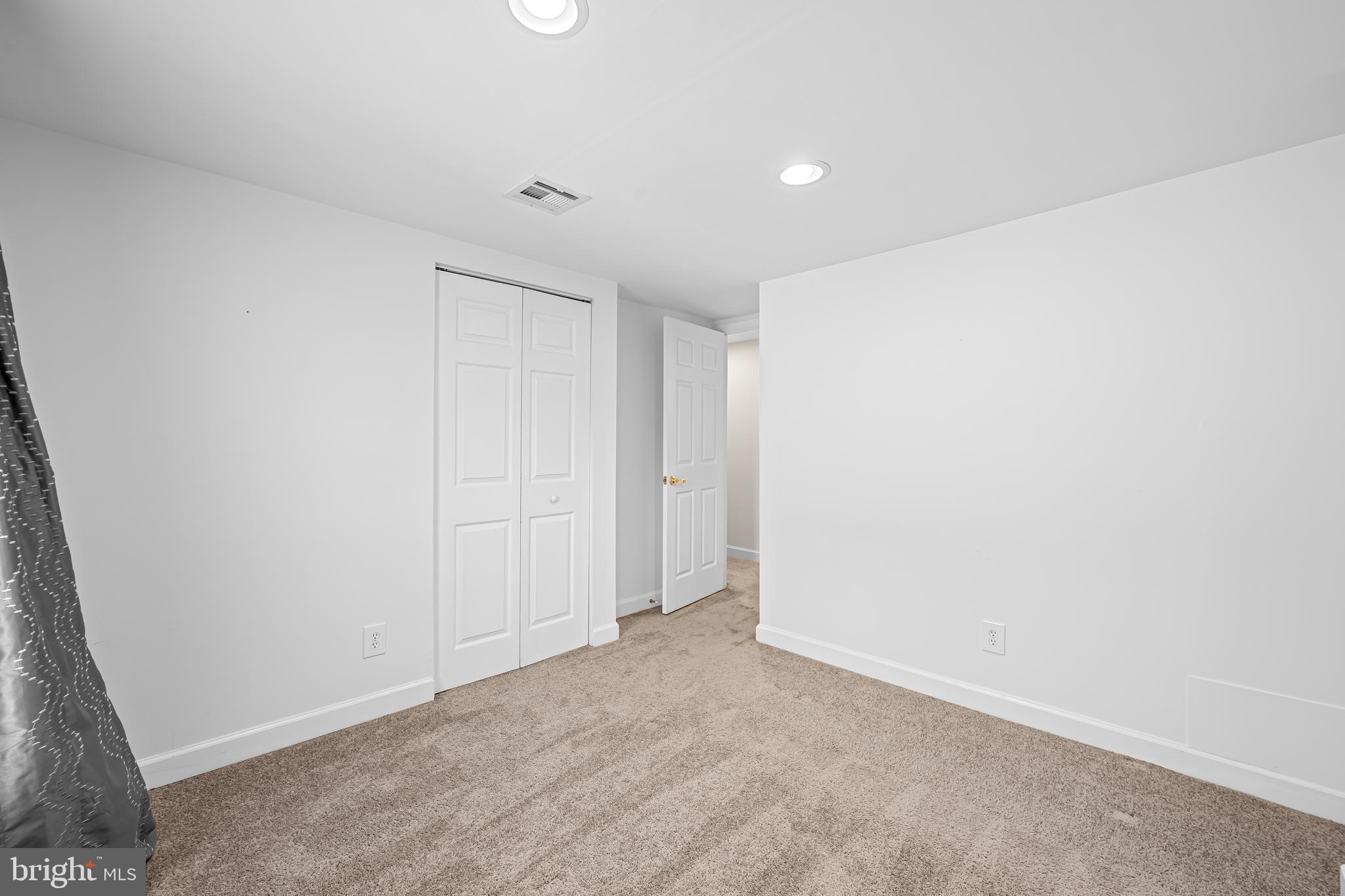 LAKE FALLS - Residential