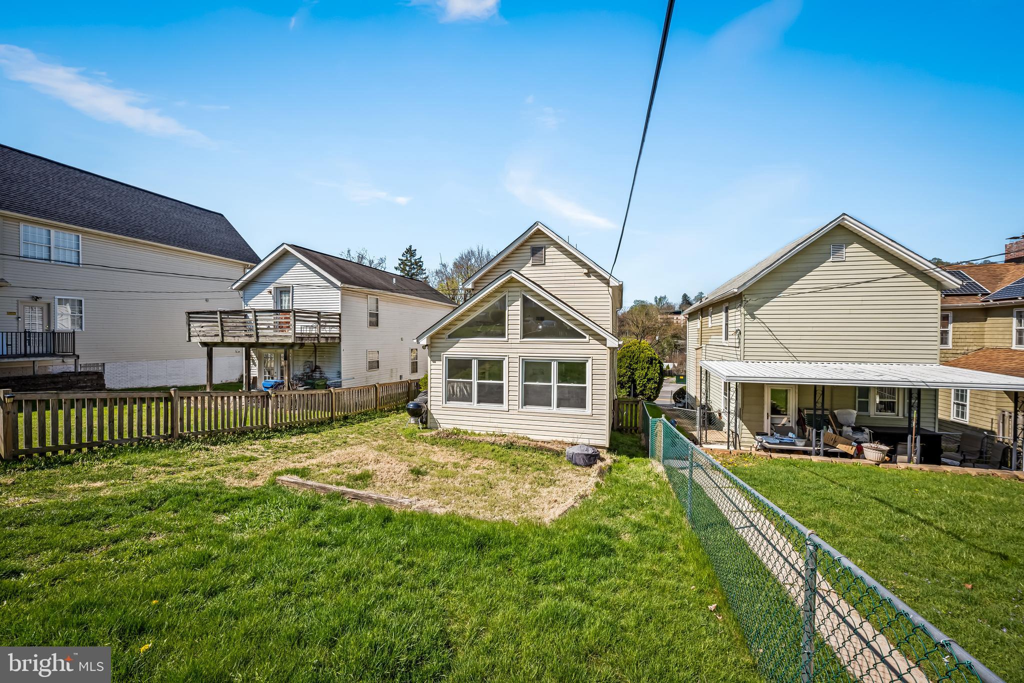 LAKE FALLS - Residential