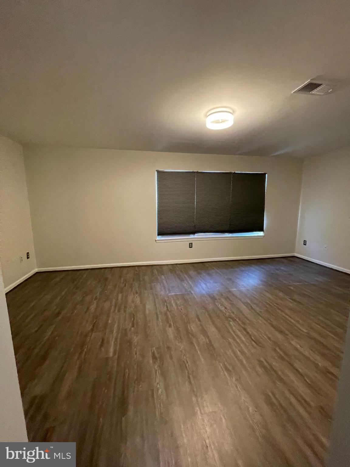 SENTRY RIDGE - Residential Lease