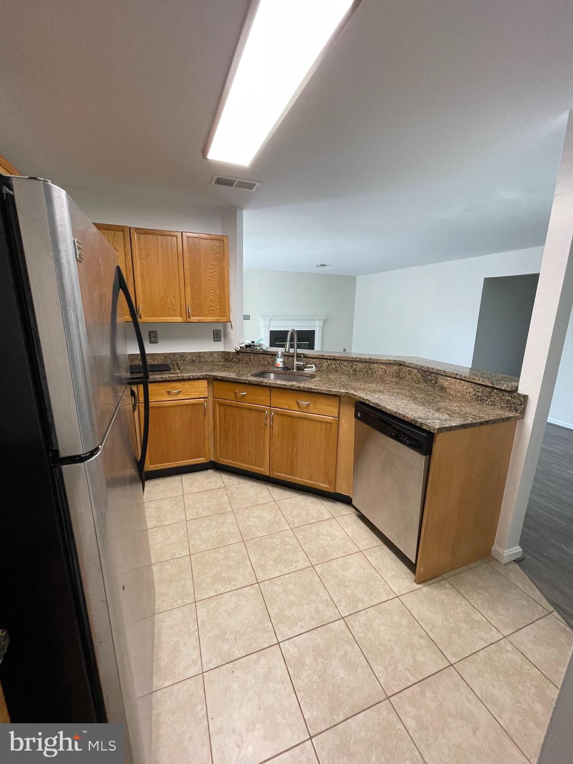 SENTRY RIDGE - Residential Lease