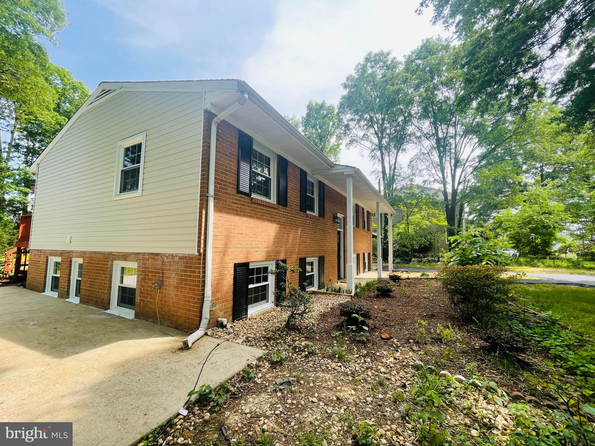 FRANCONIA HEIGHTS - Residential Lease