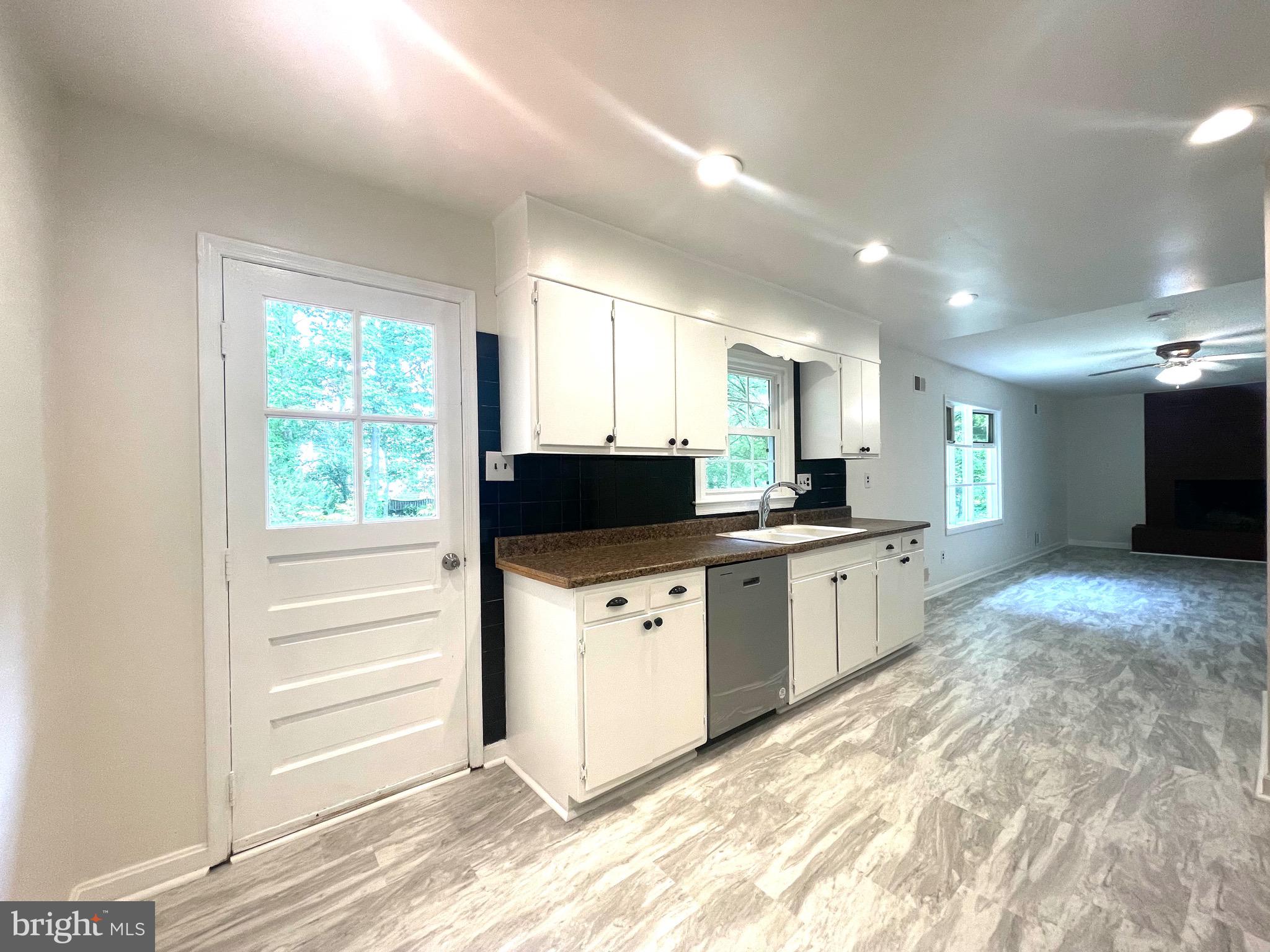 FRANCONIA HEIGHTS - Residential Lease