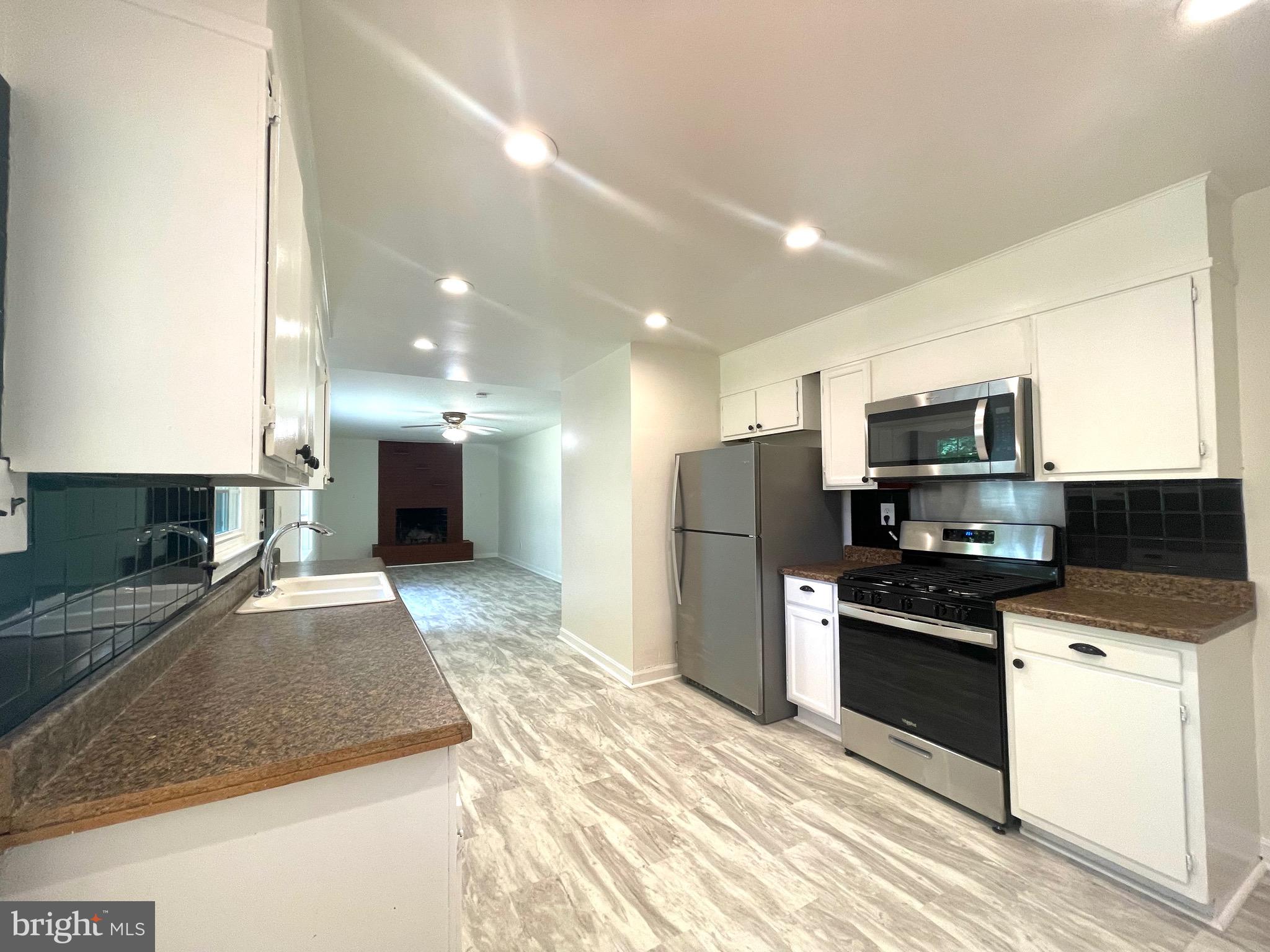FRANCONIA HEIGHTS - Residential Lease