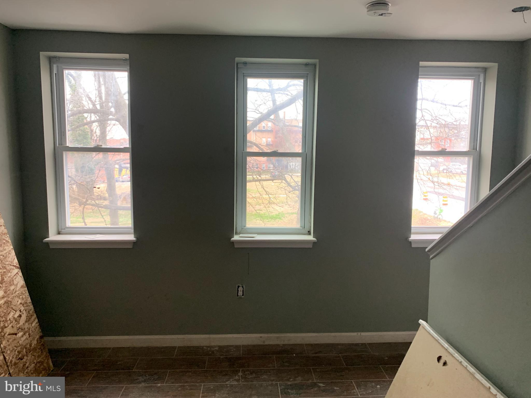 SANDTOWN-WINCHESTER - Residential