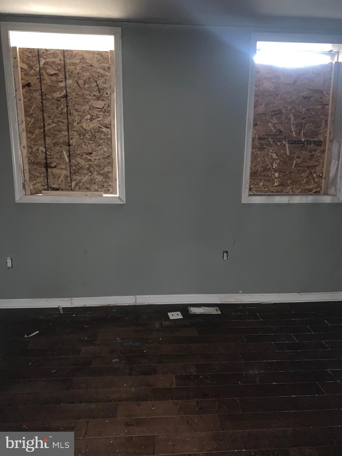 SANDTOWN-WINCHESTER - Residential