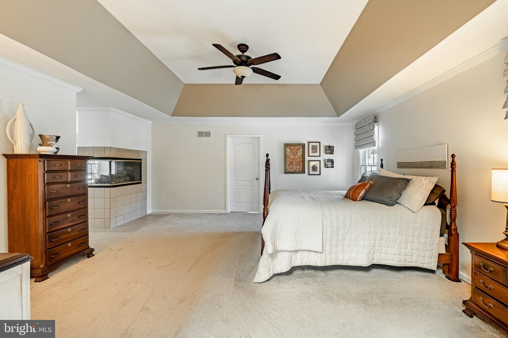 LAKERIDGE - Residential