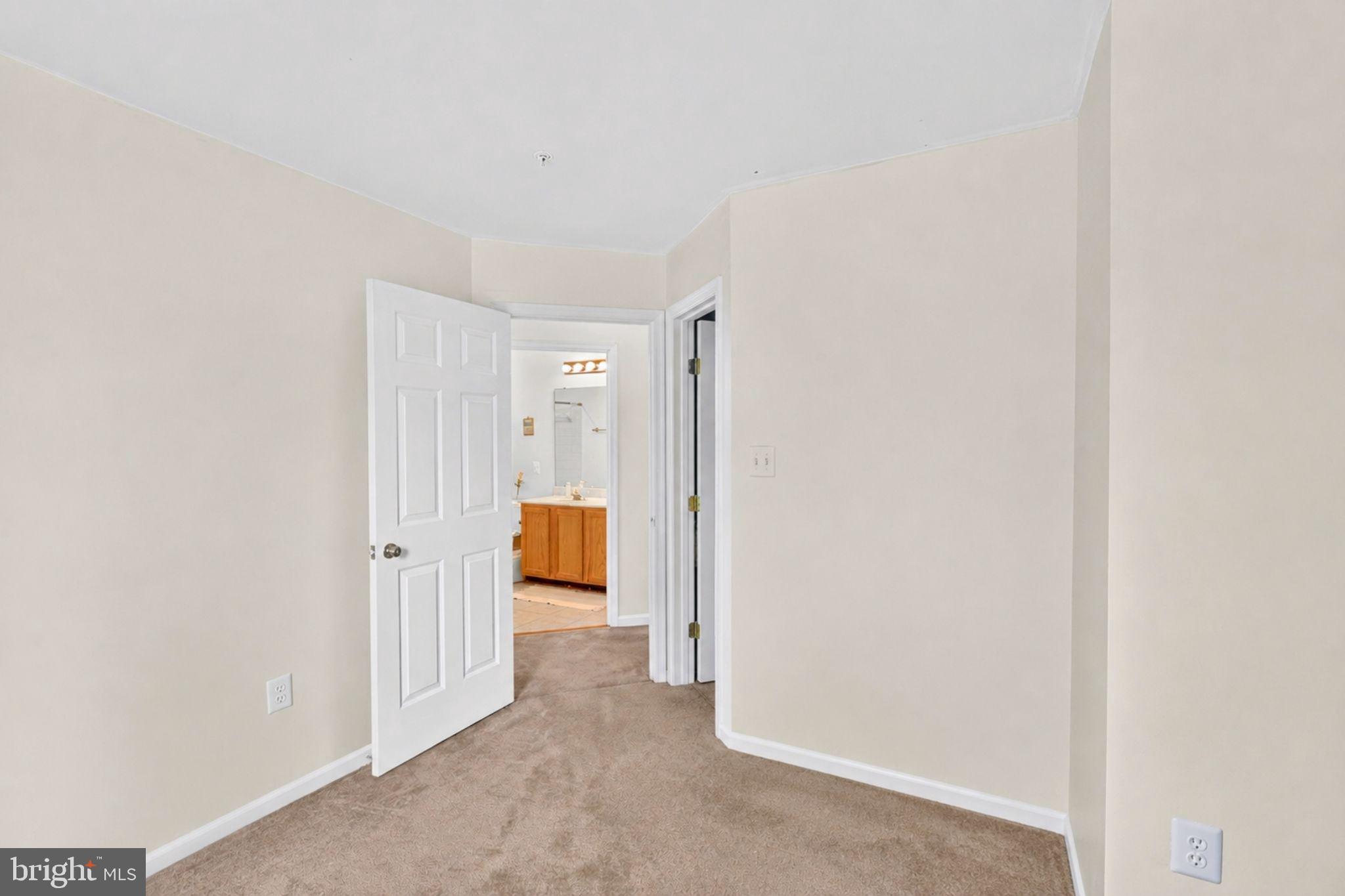 SUMMIT CREEK - Residential