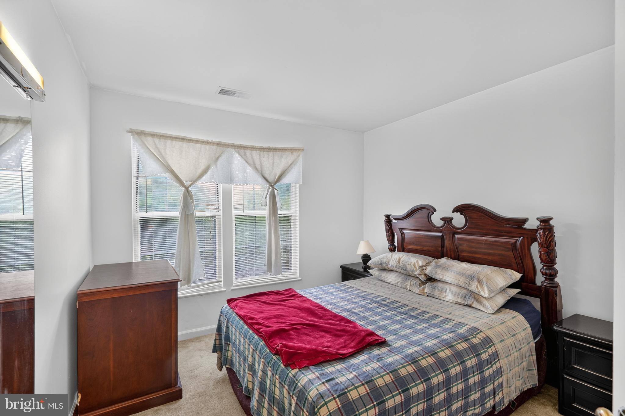 SUMMIT CREEK - Residential