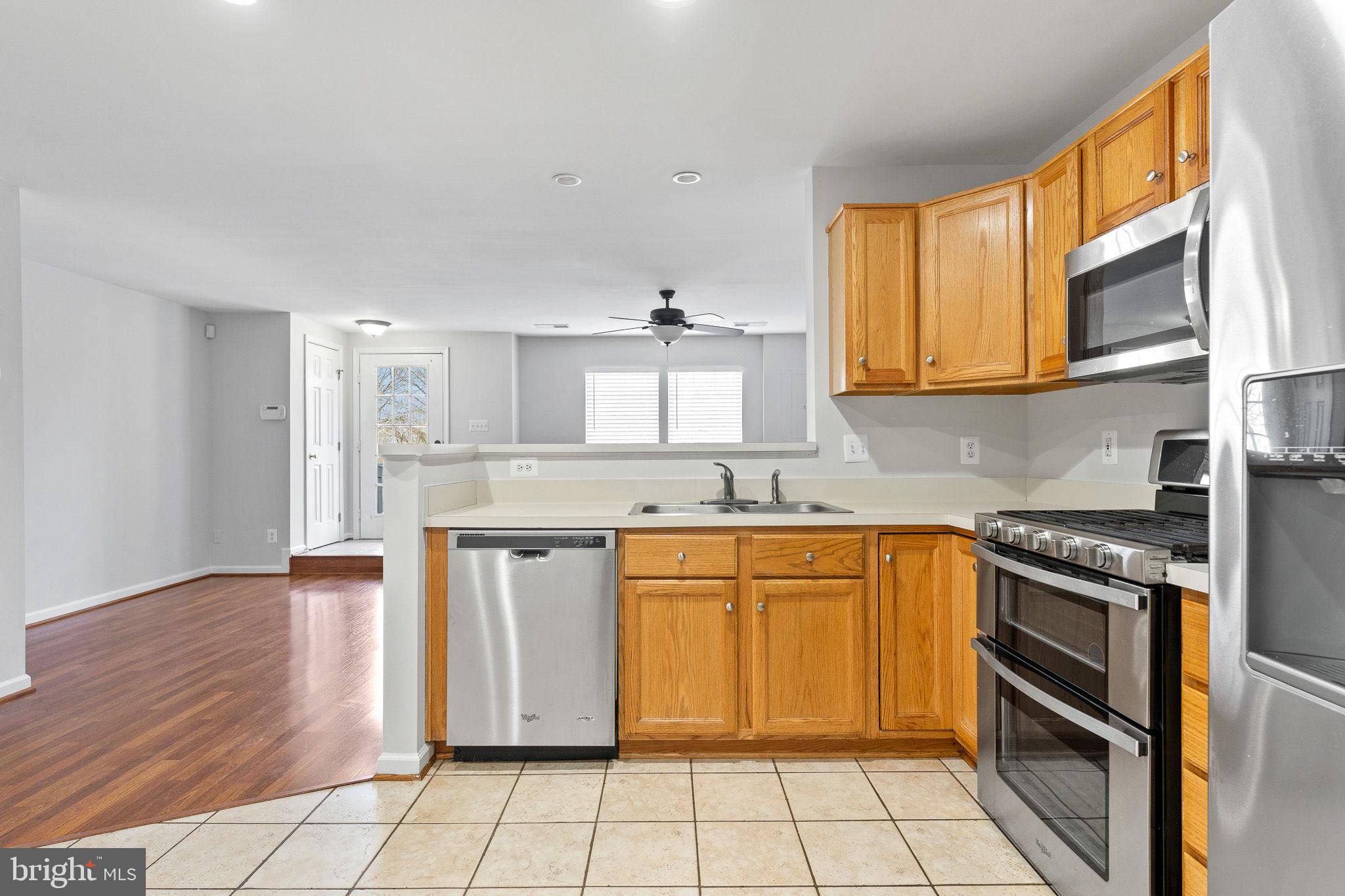 WELLINGTON CONDOMINIUM - Residential