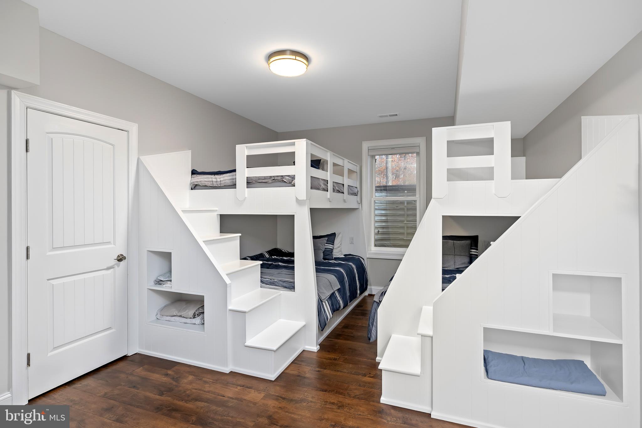 ELK CREEK LANDING - Residential
