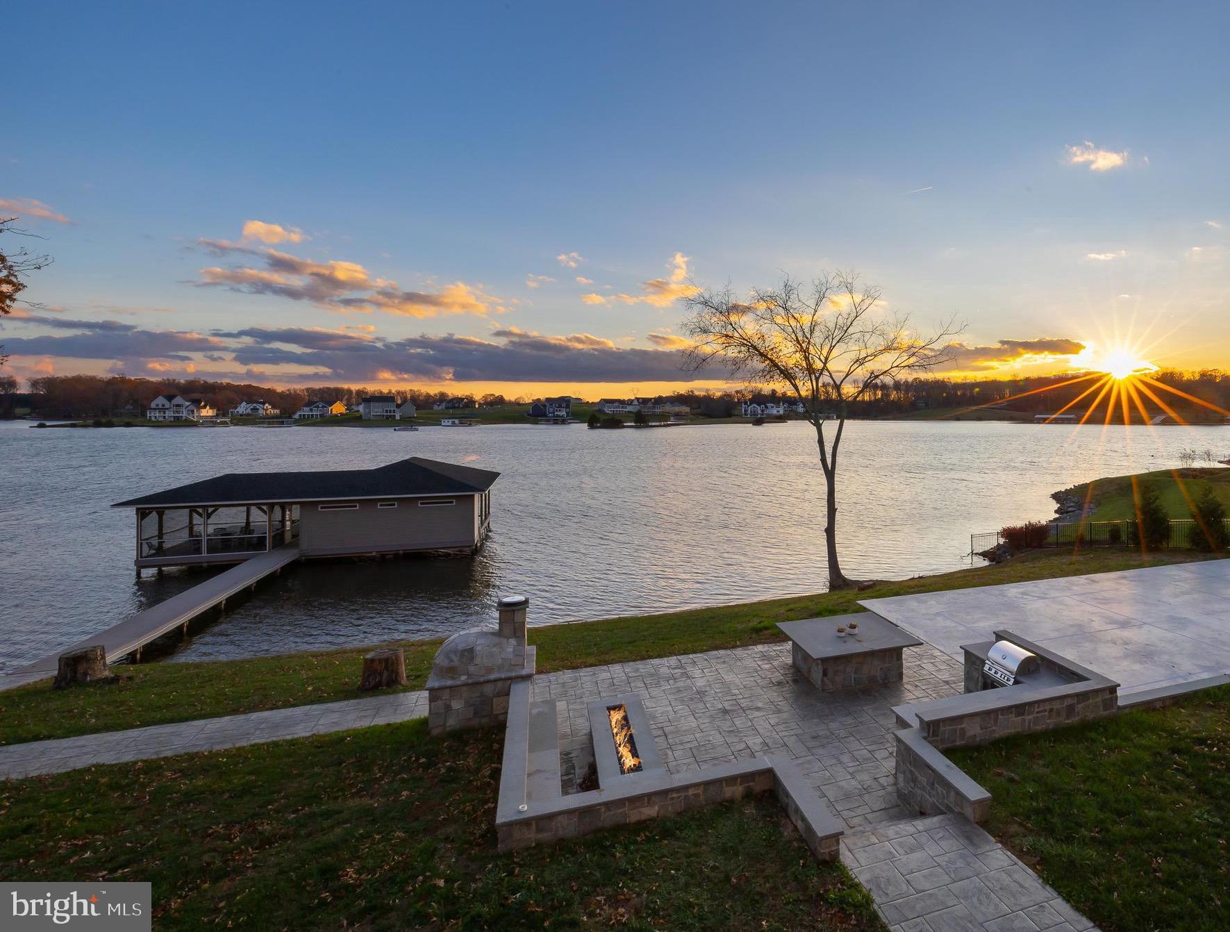 ELK CREEK LANDING - Residential