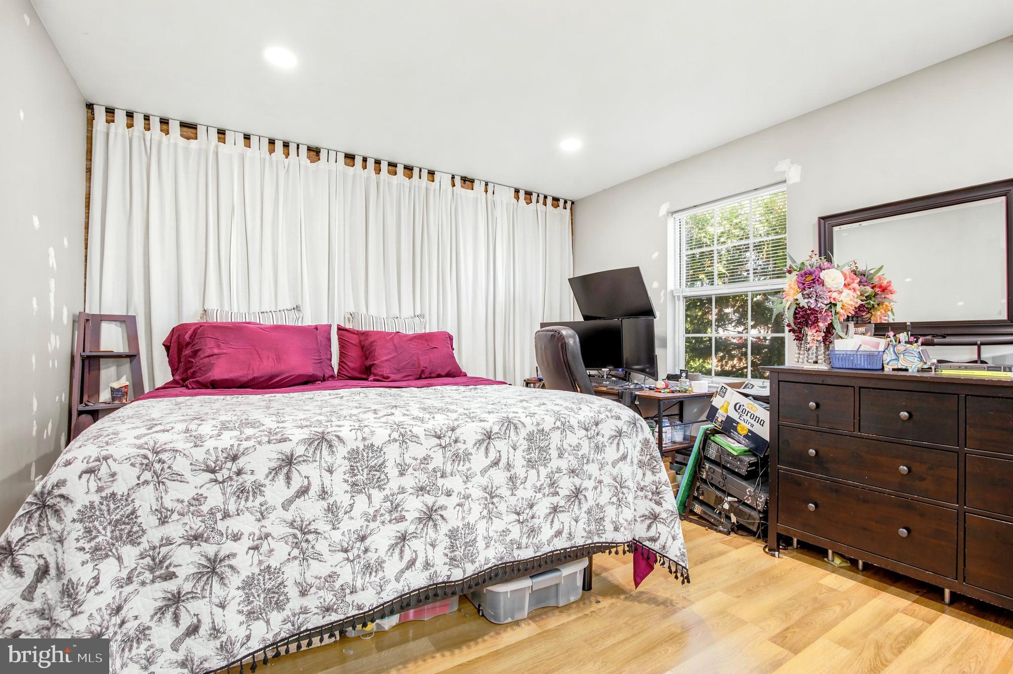 QUAKER GREEN - Residential
