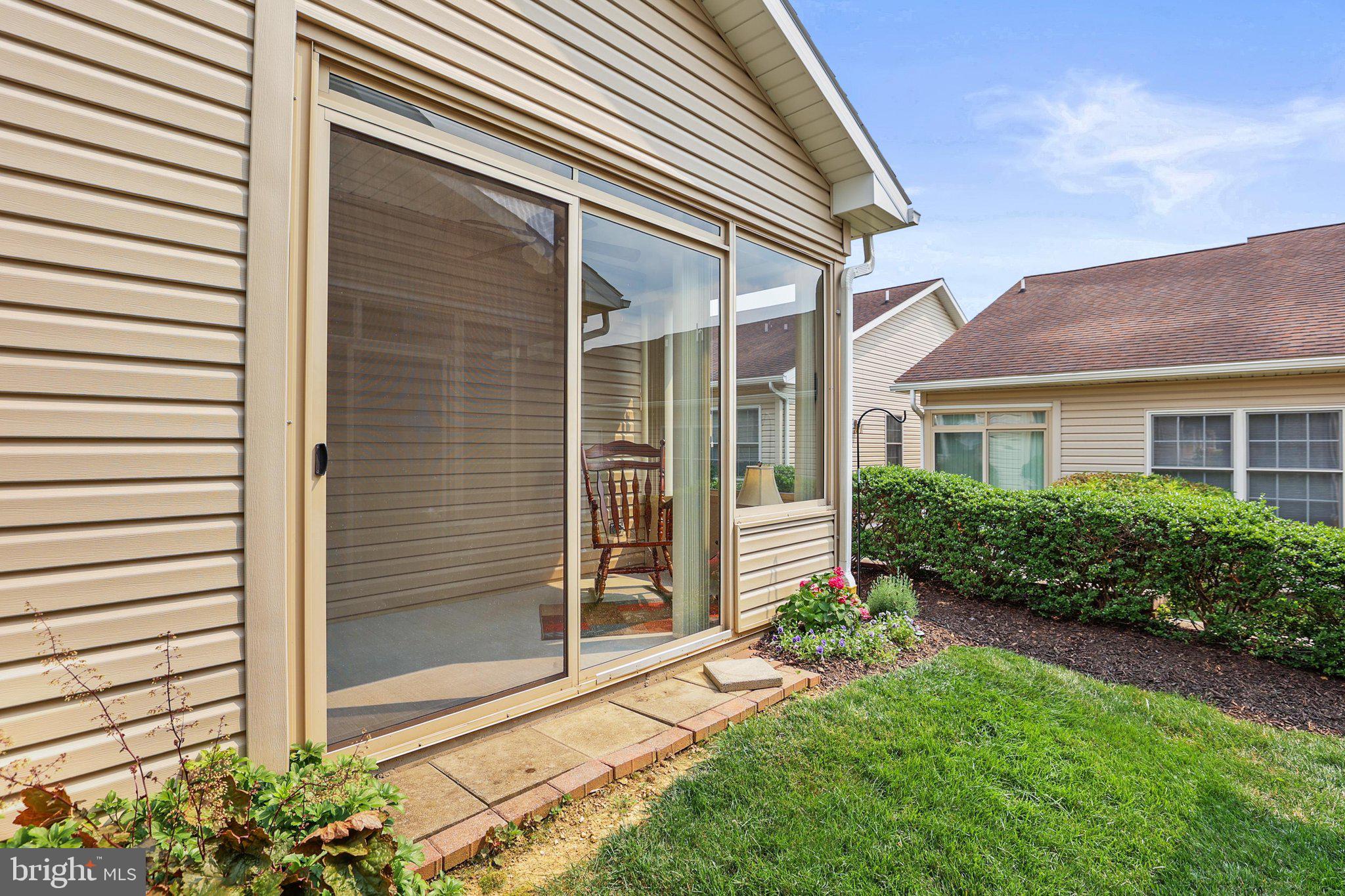 NORTH POINTE - Residential