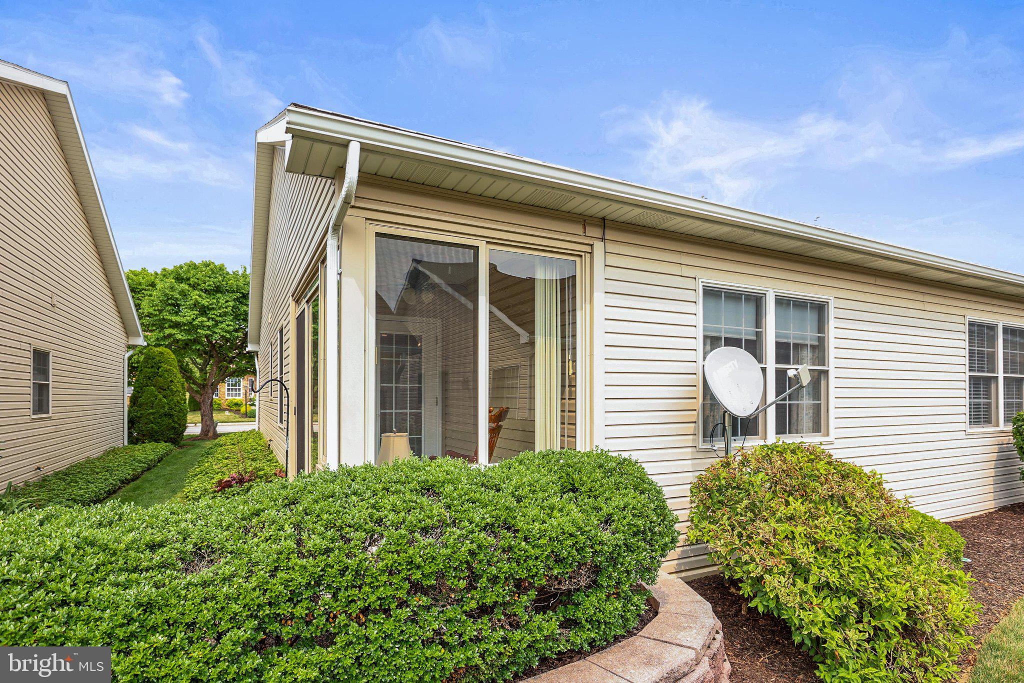 NORTH POINTE - Residential