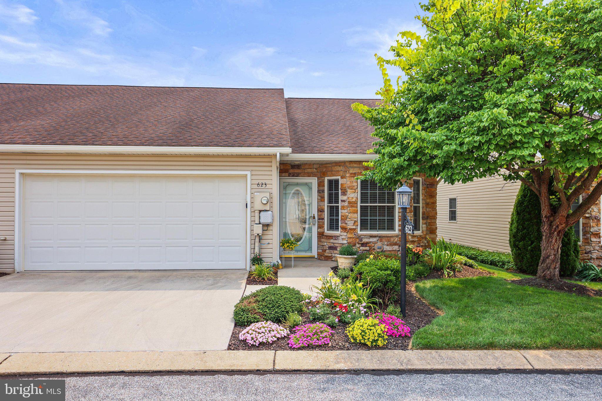 NORTH POINTE - Residential