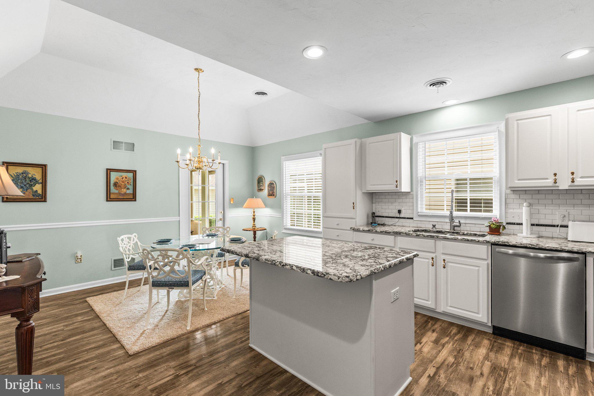 NORTH POINTE - Residential