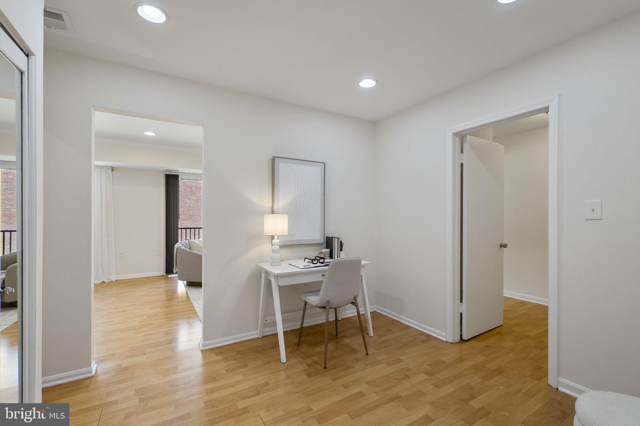 PLYMOUTH GARDENS - Residential