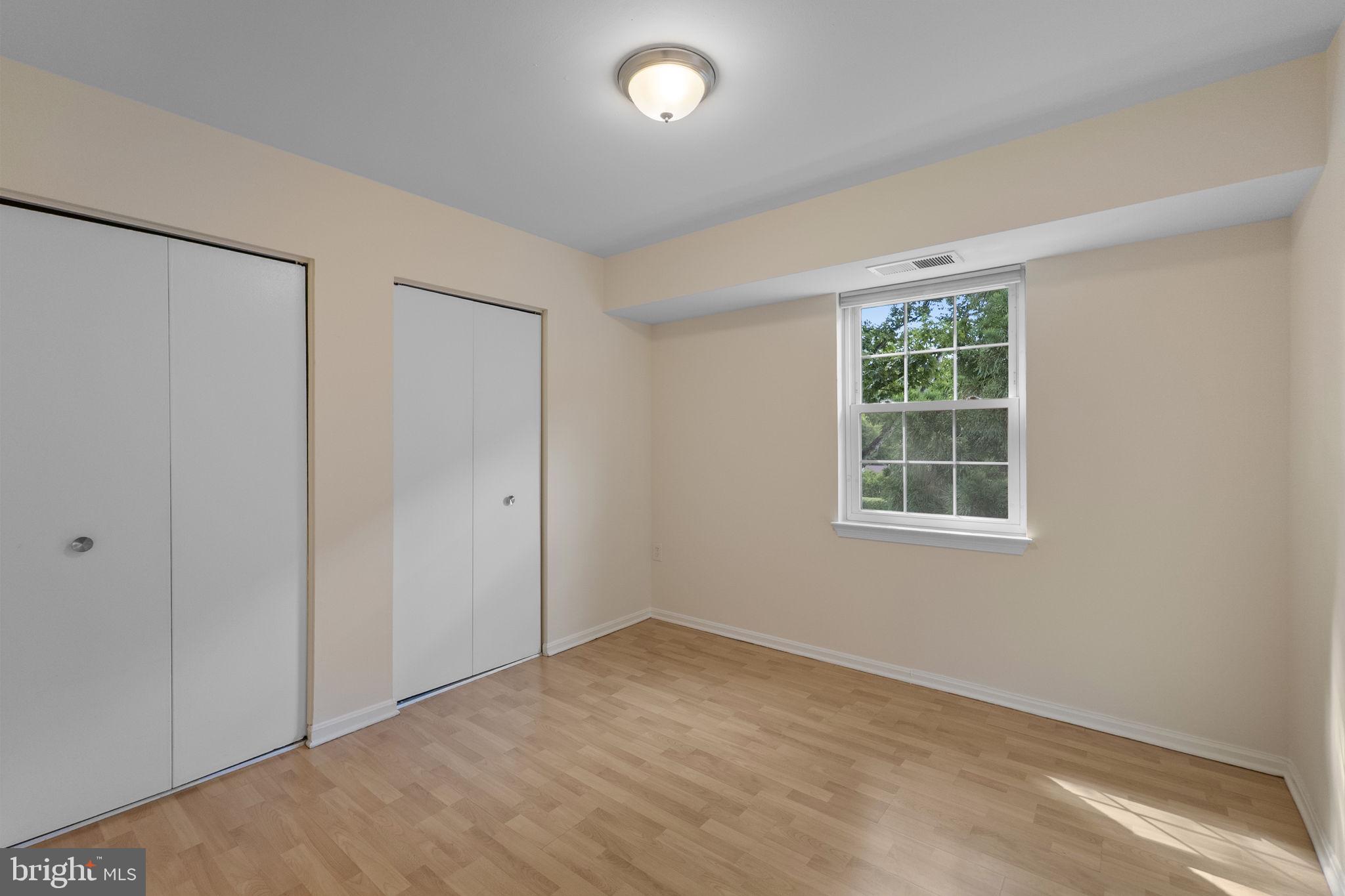 PLYMOUTH GARDENS - Residential