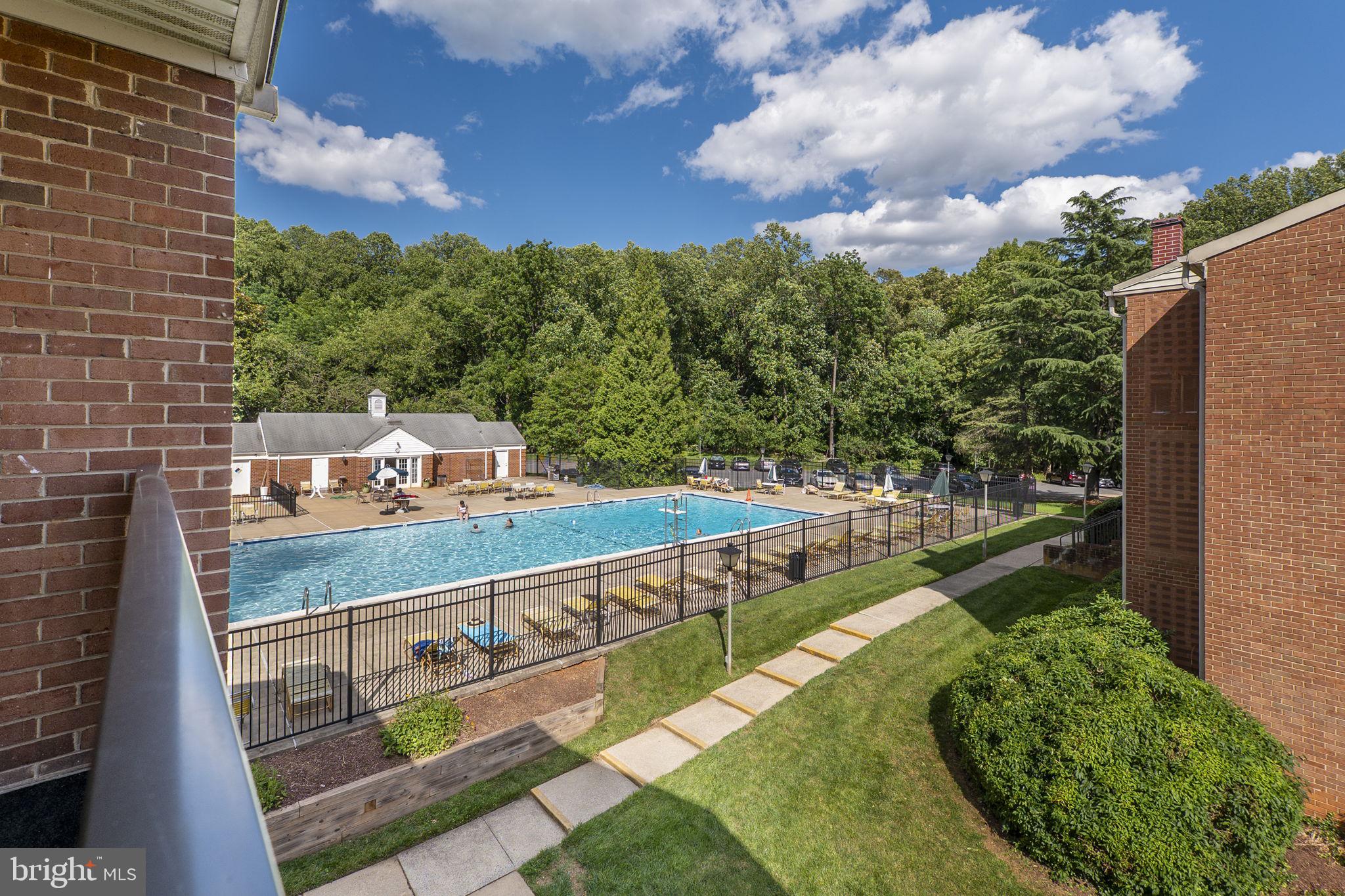 PLYMOUTH GARDENS - Residential