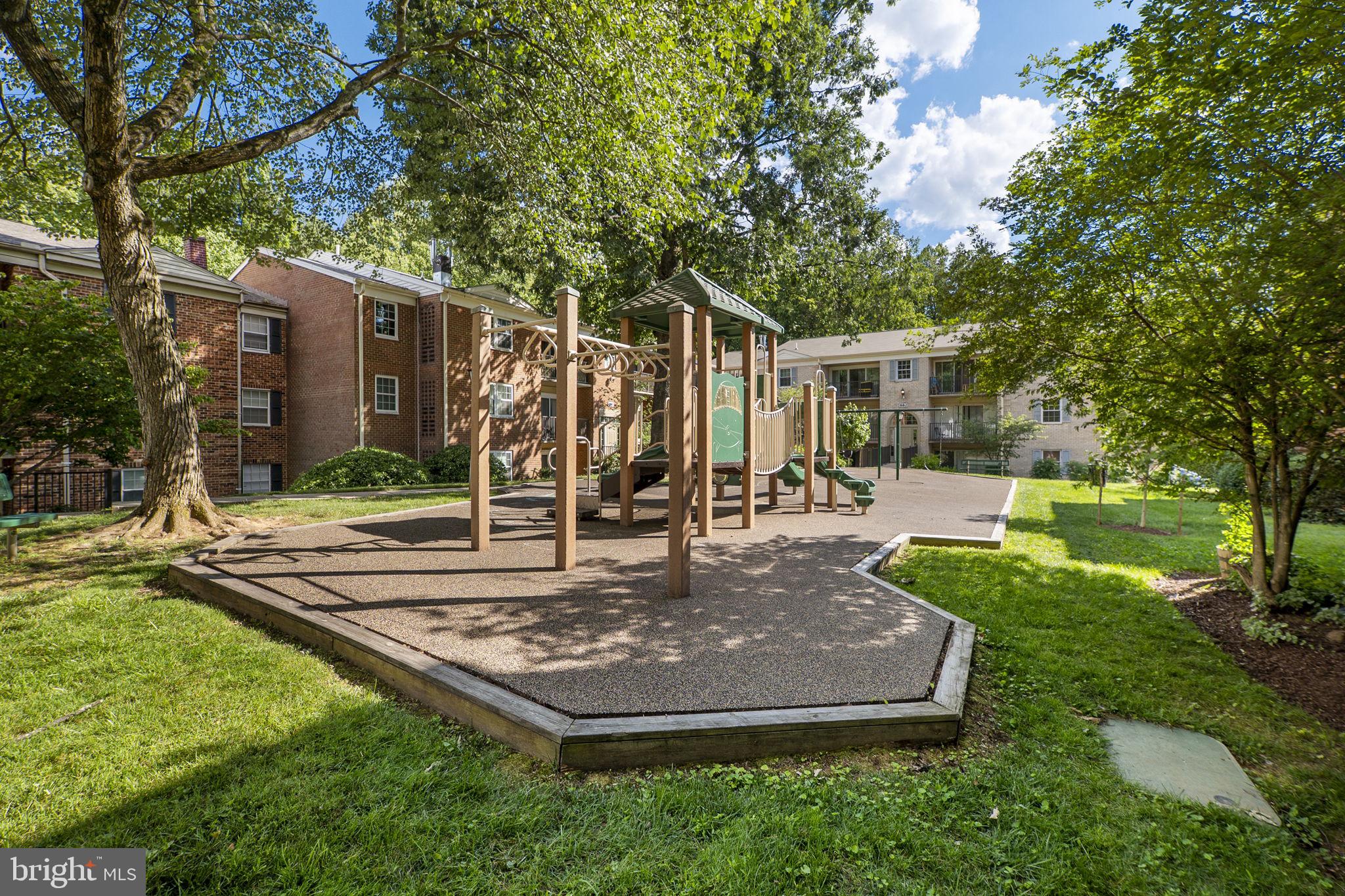 PLYMOUTH GARDENS - Residential
