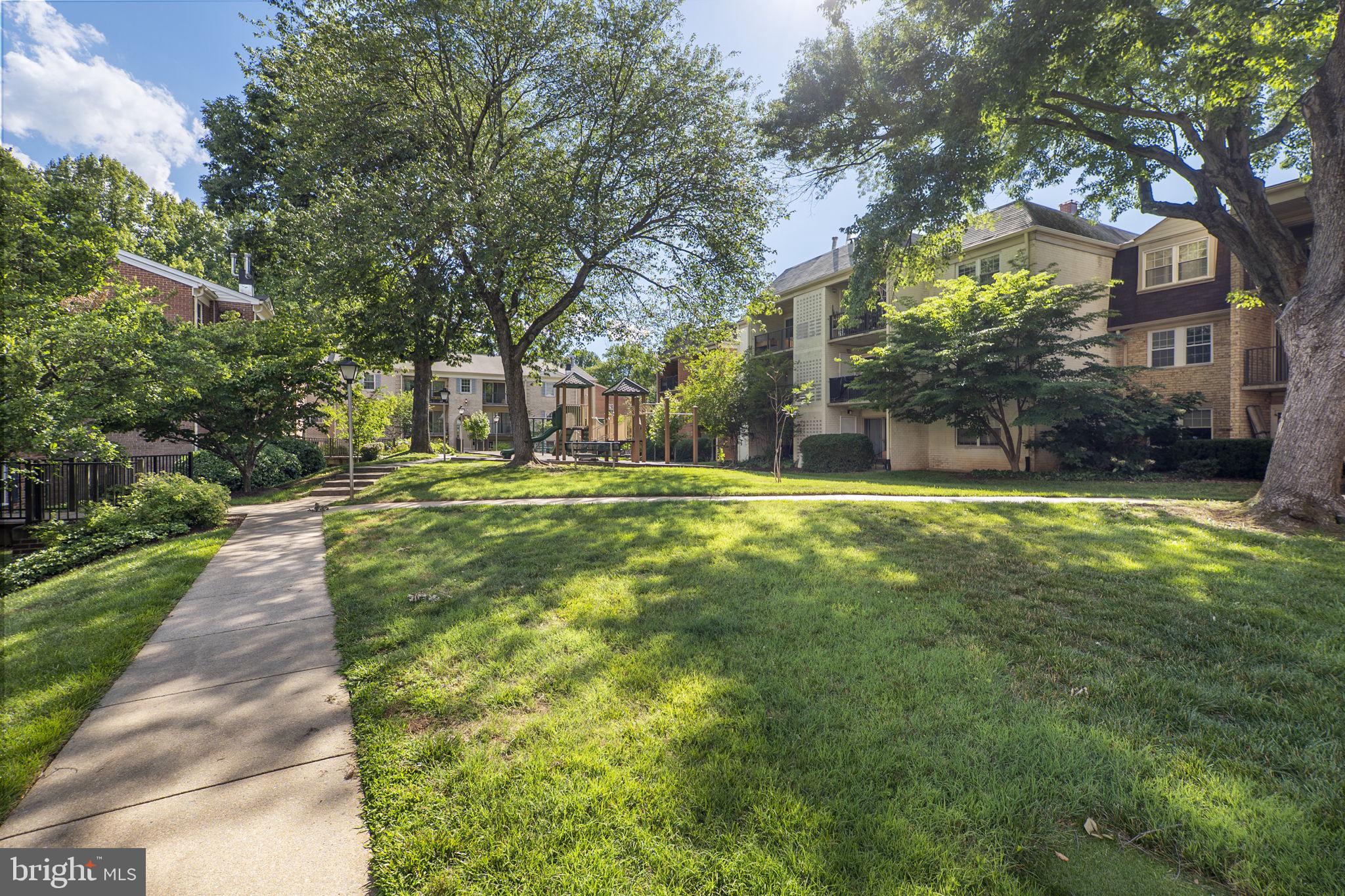 PLYMOUTH GARDENS - Residential