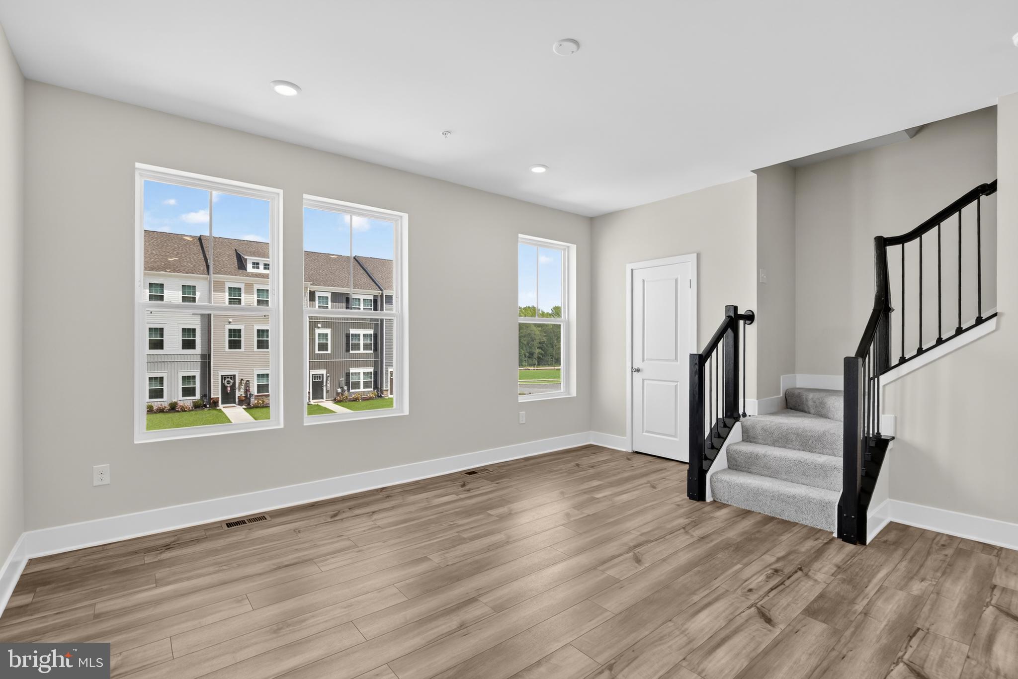MAGNOLIA LANDING - Residential