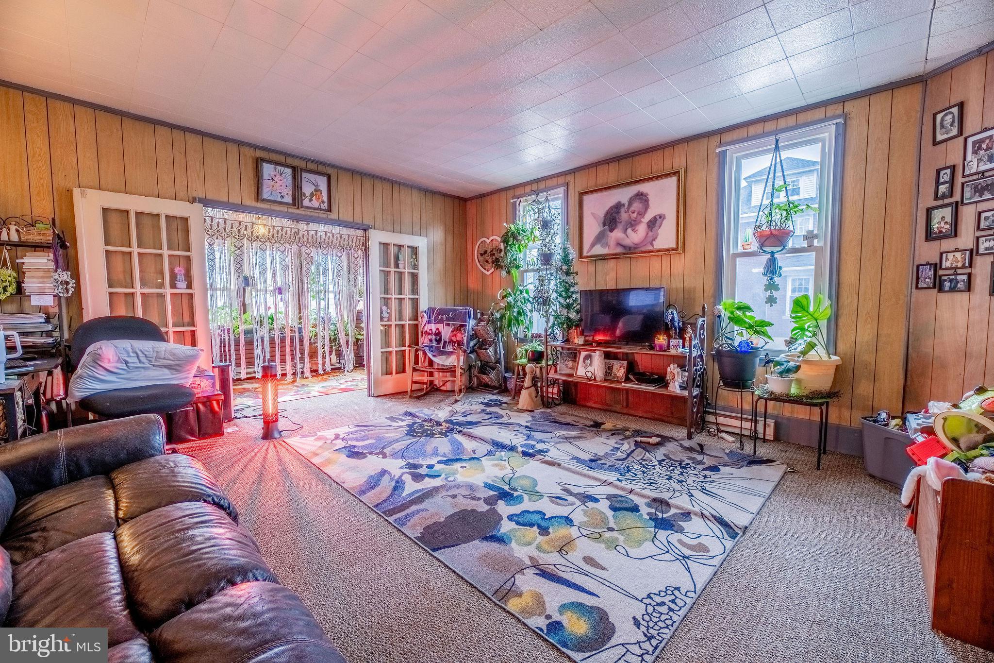PHILIPSBURG - Residential Income