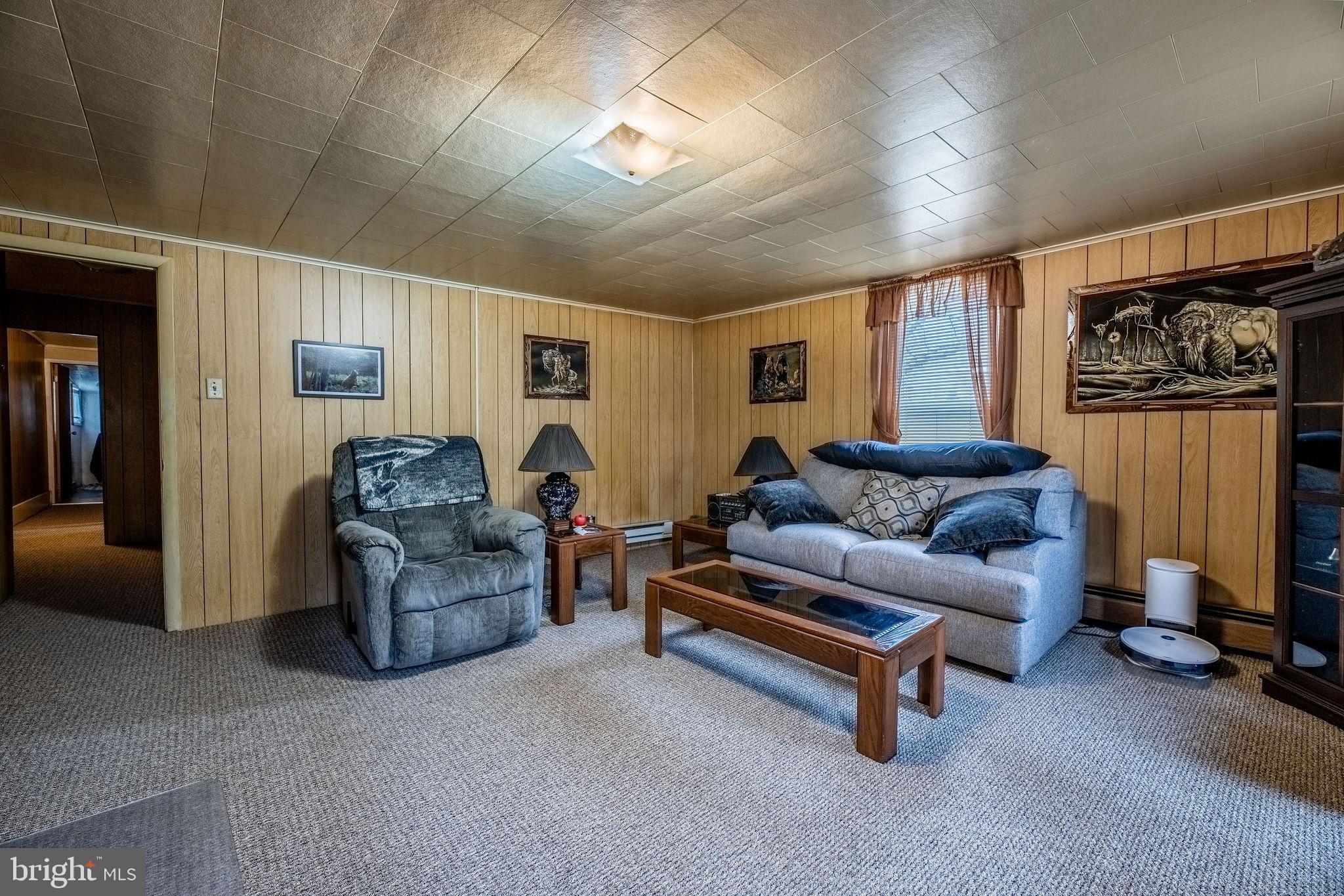 PHILIPSBURG - Residential Income