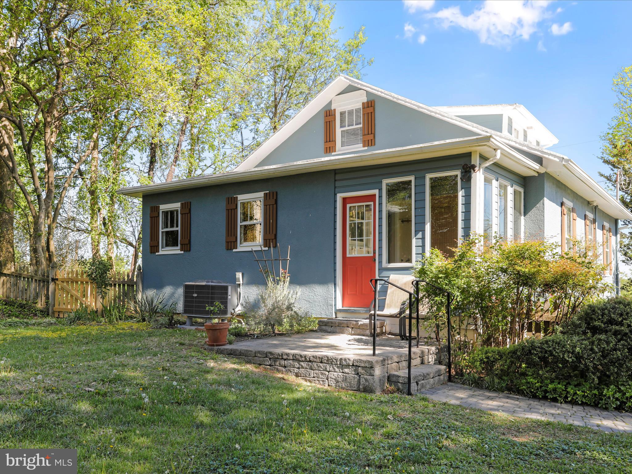 HARPERS FERRY - Residential