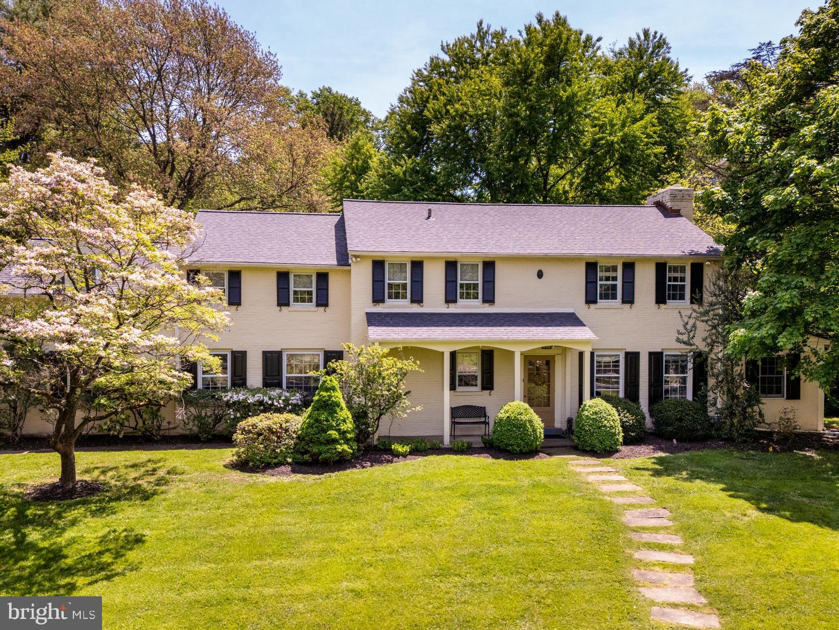 GLADWYNE - Residential