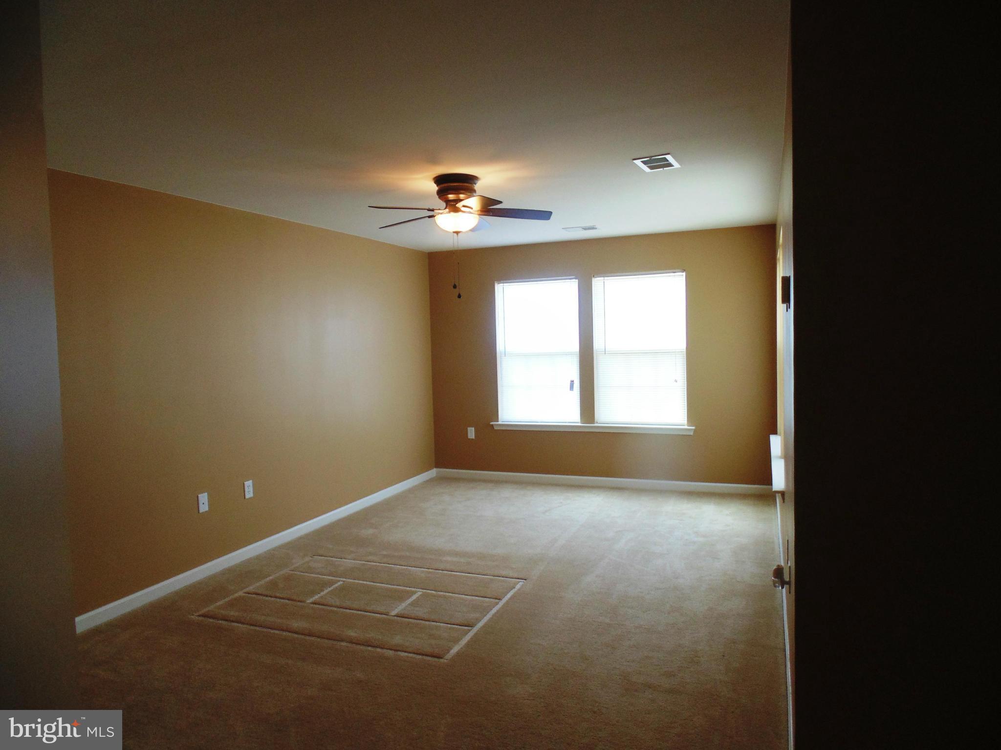 MANOR PARK - Residential Lease