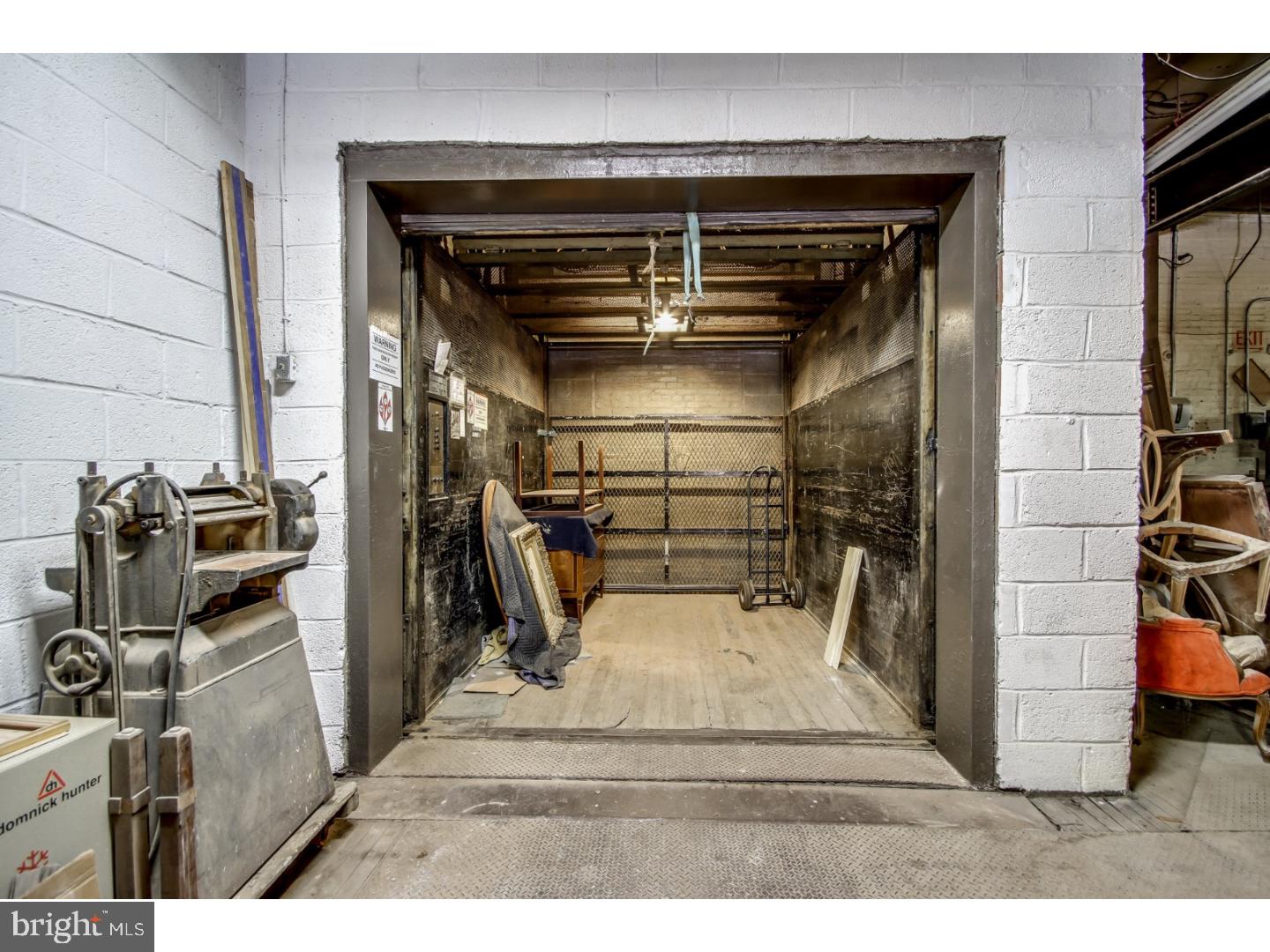 OLDE KENSINGTON - Commercial Sale