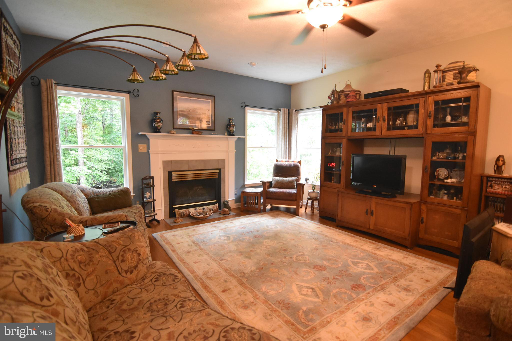 CHESTNUT HILLS - Residential