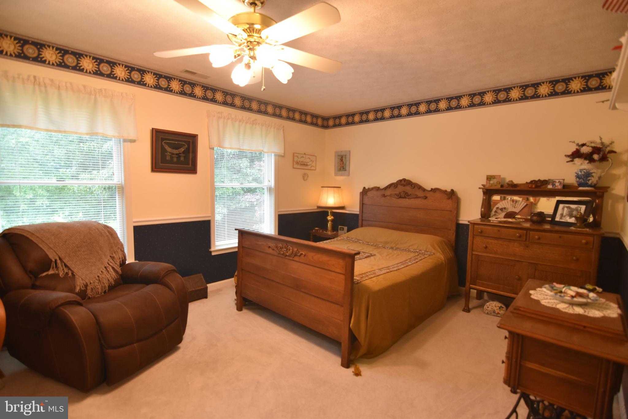 CHESTNUT HILLS - Residential