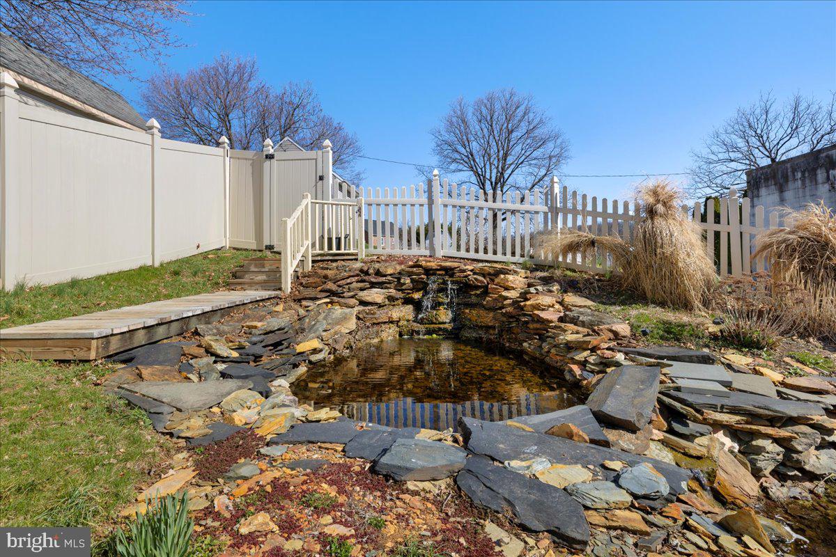 DALLASTOWN BORO - Residential