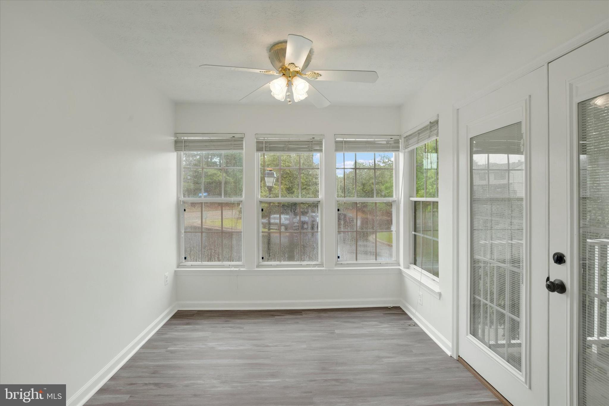PERRY HALL COURTS - Residential