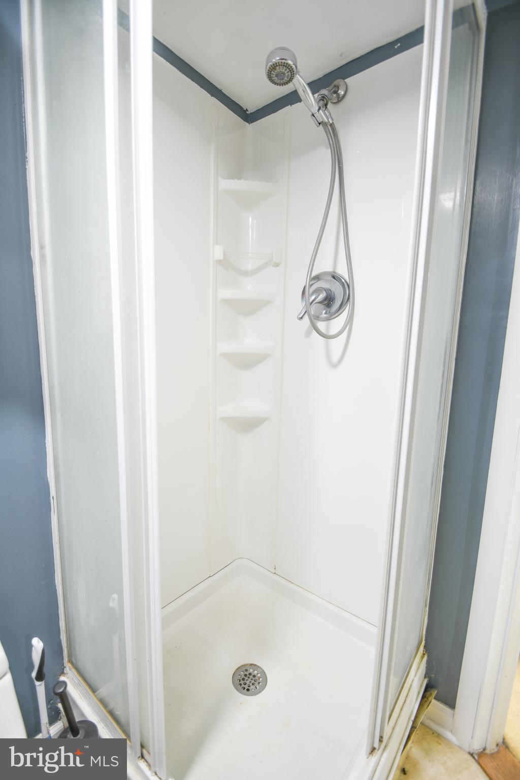 ROXBOROUGH - Residential Lease