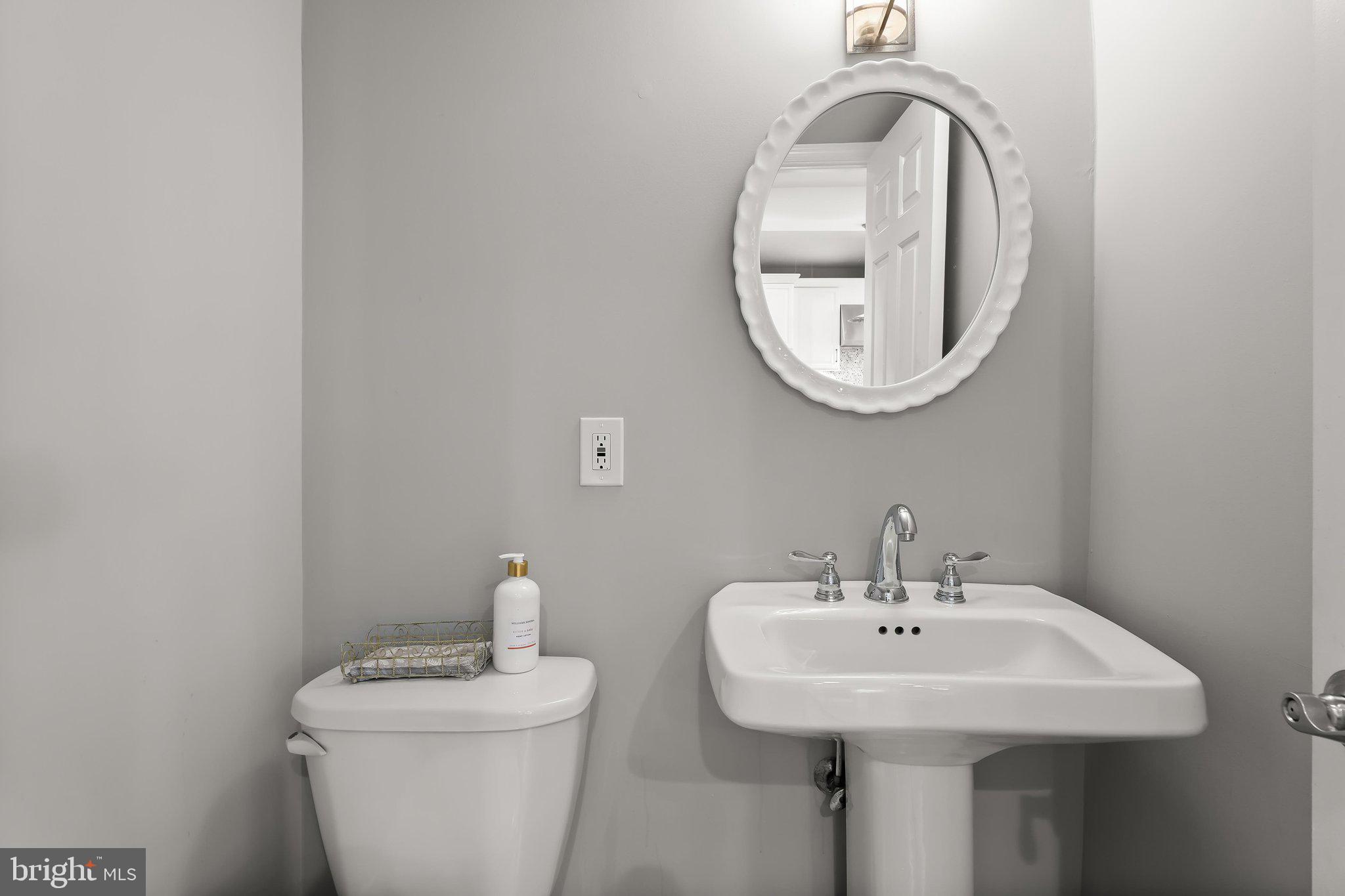 SOUTHLAND HILLS - Residential
