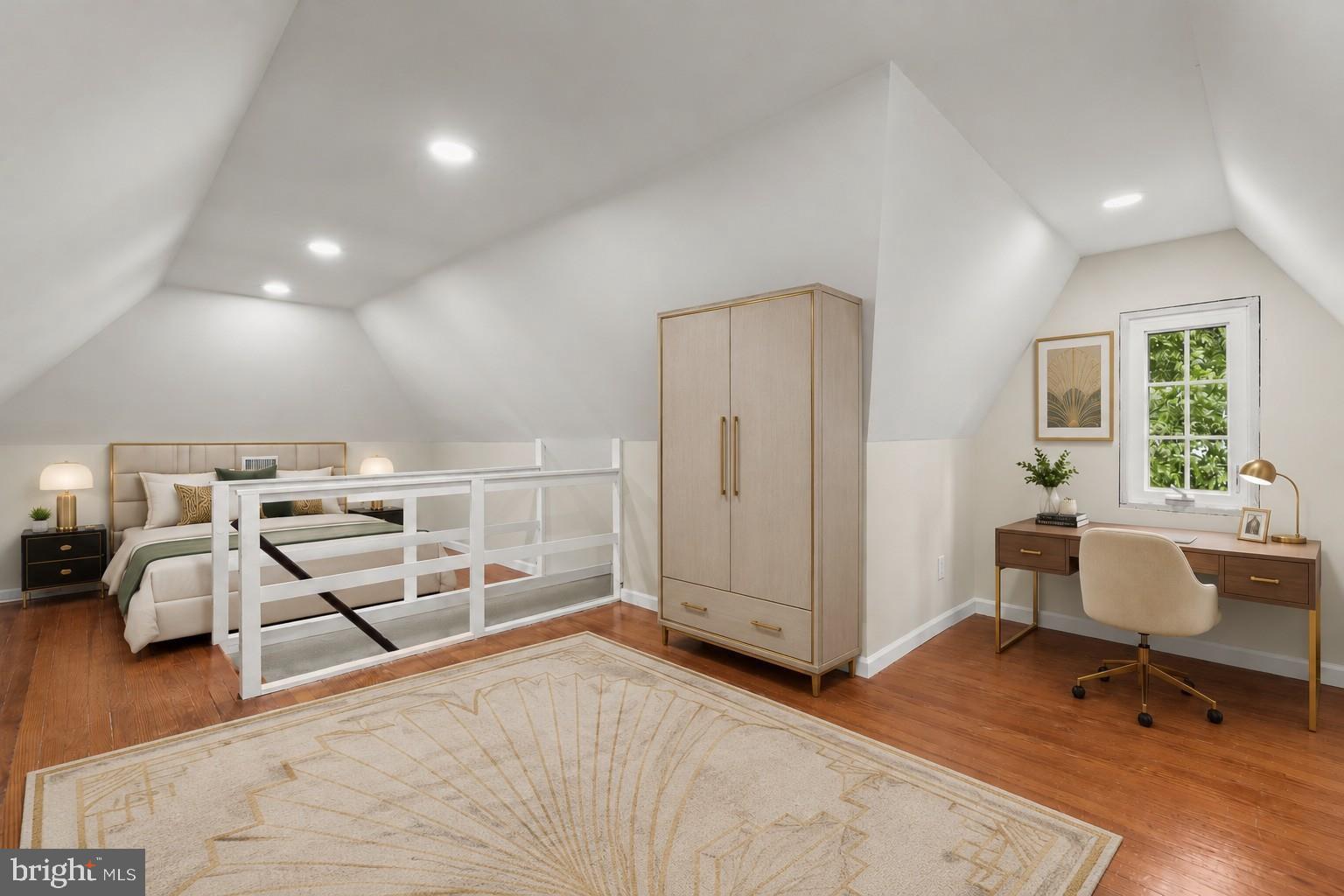 SOUTHLAND HILLS - Residential