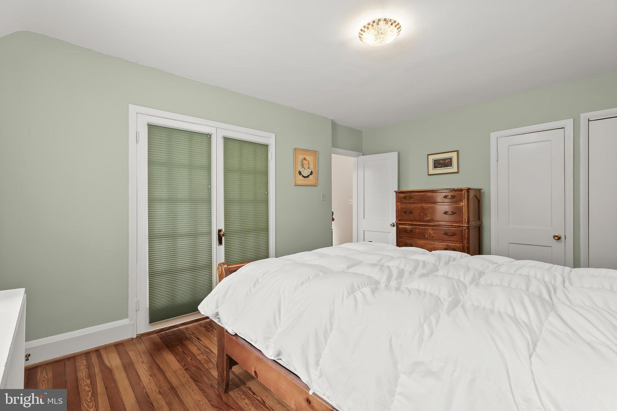 SOUTHLAND HILLS - Residential