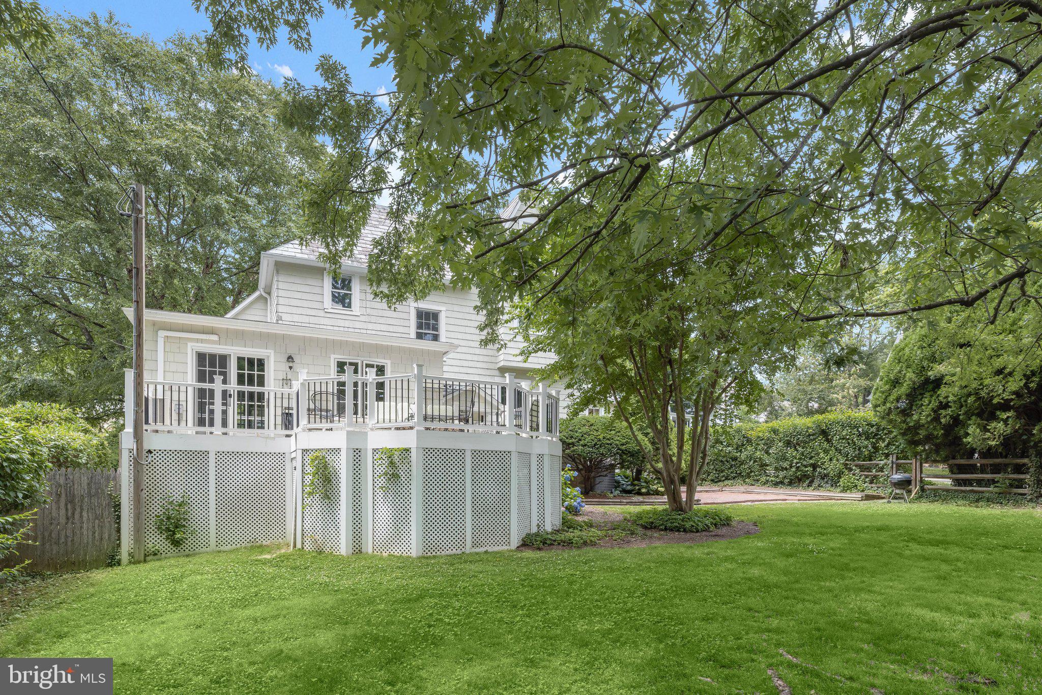 SOUTHLAND HILLS - Residential