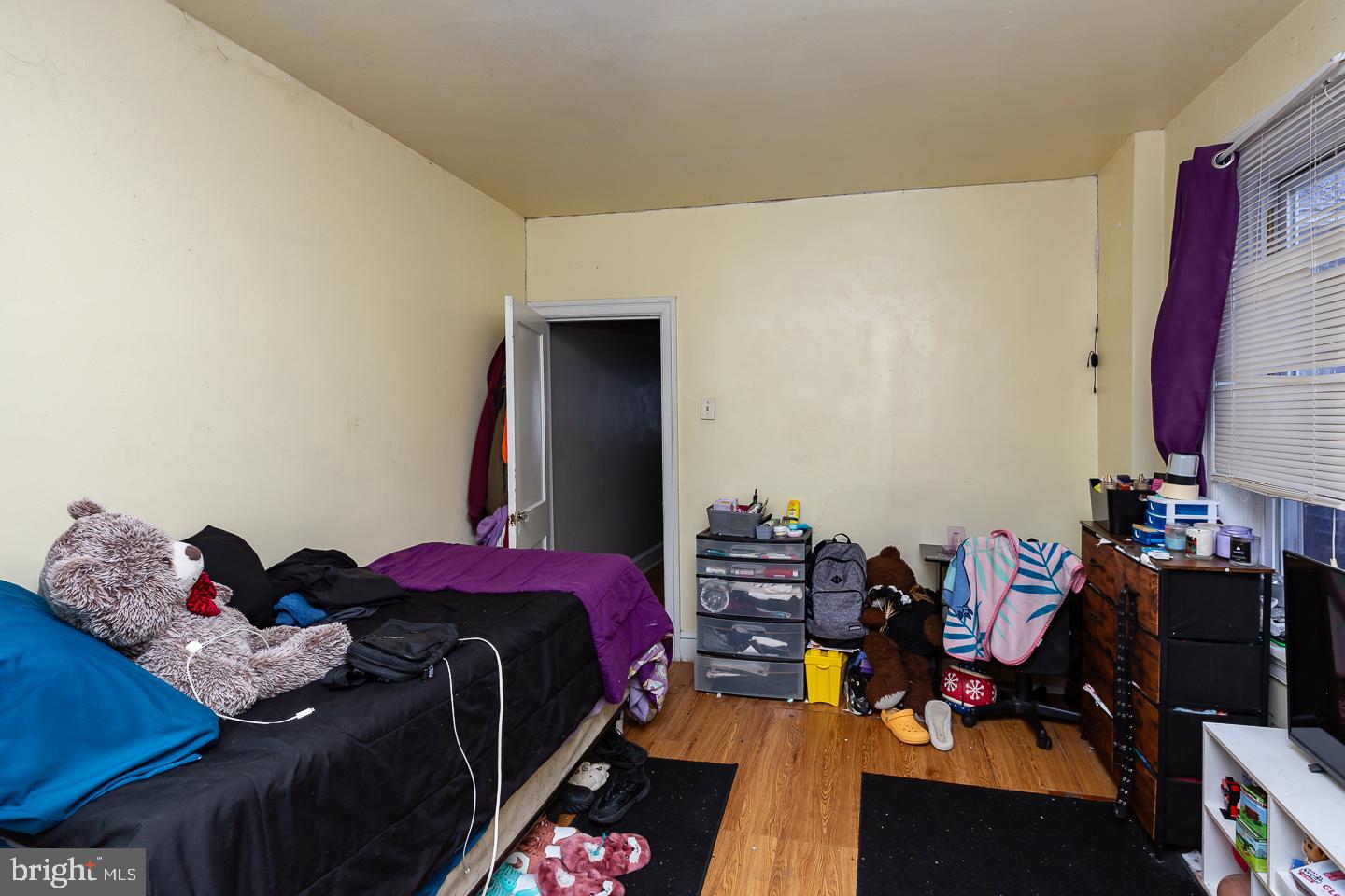 WEST OAK LANE - Residential