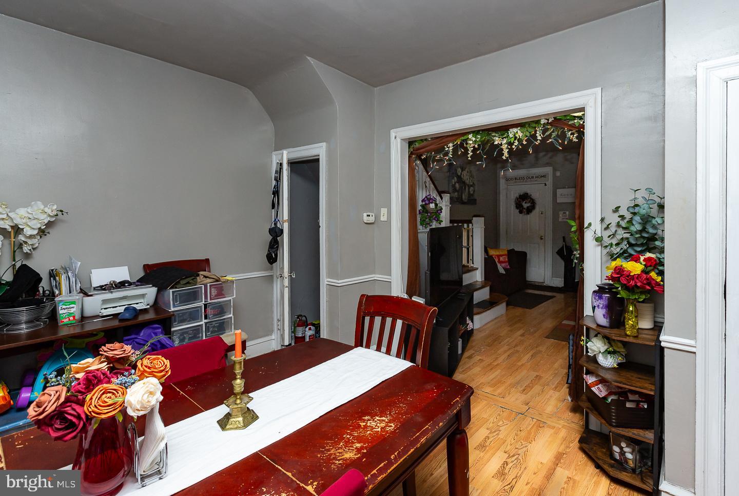 WEST OAK LANE - Residential