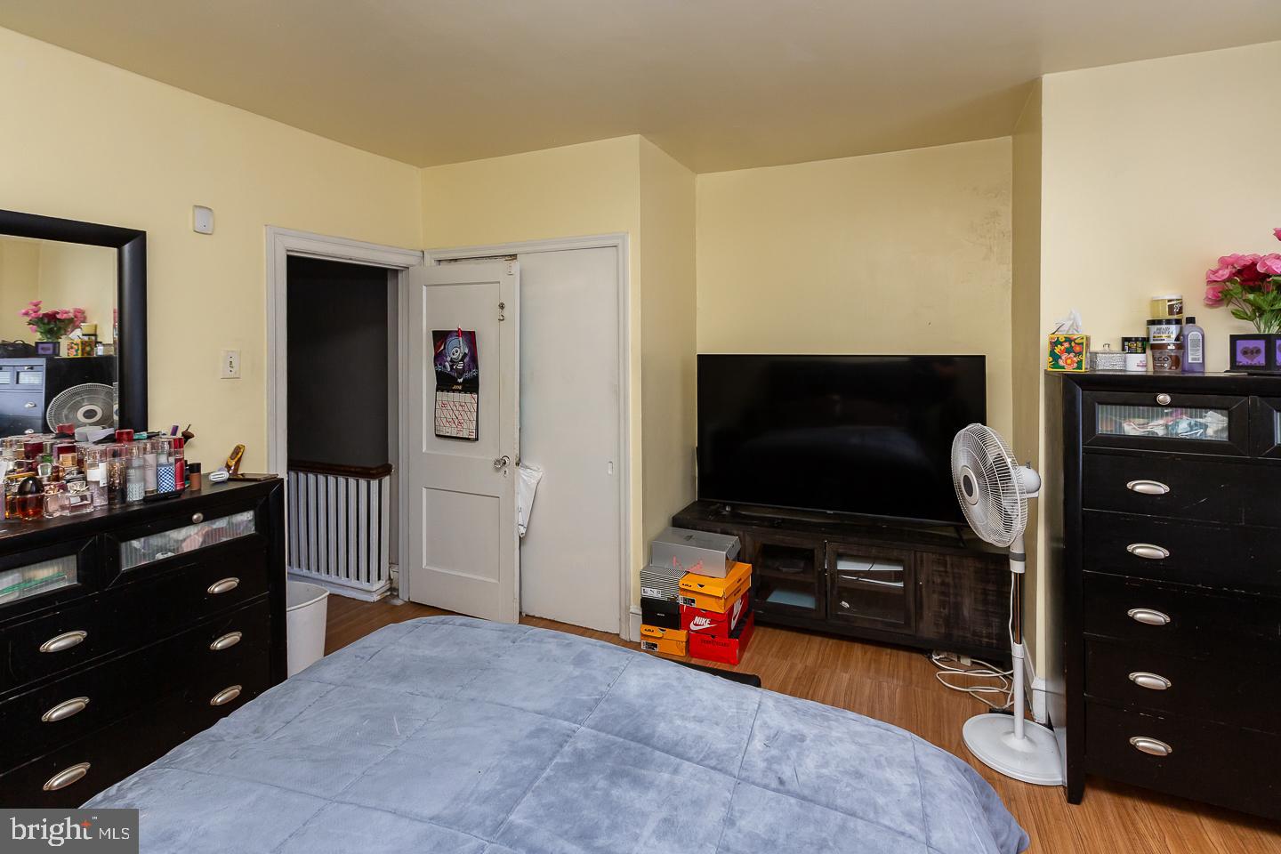 WEST OAK LANE - Residential